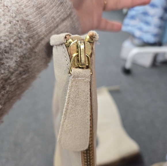 Chic Beige Kids Knee-High Boots with Gold Toe - Picture 3 of 4